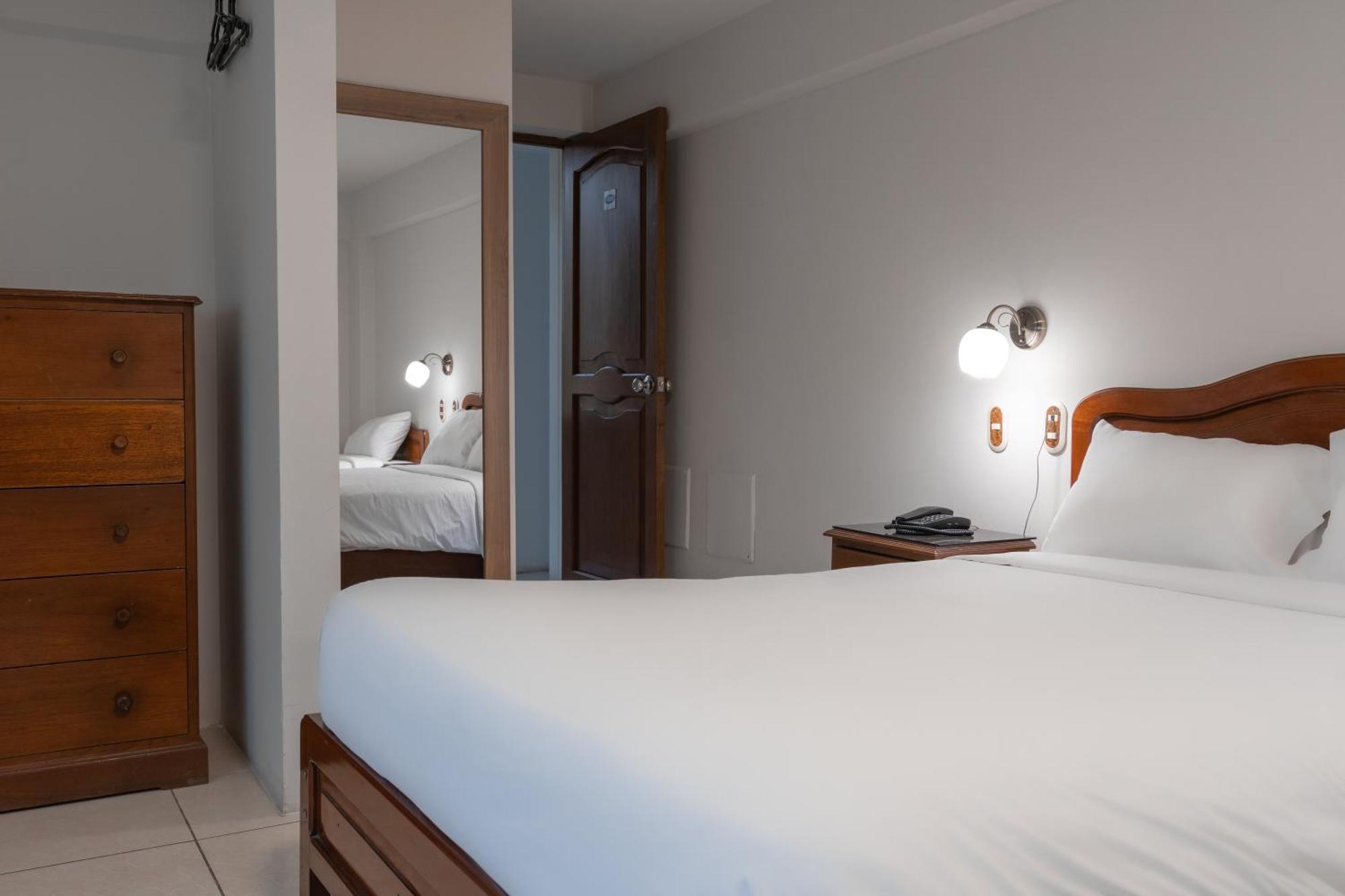Hotel Alexander 트루히요 객실 사진